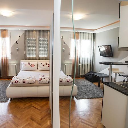 Star Apartment Belgrado Exterior foto