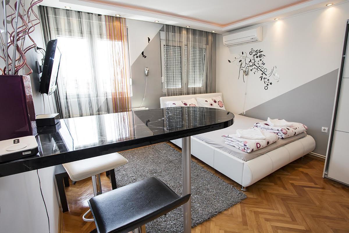 Star Apartment Belgrado Exterior foto